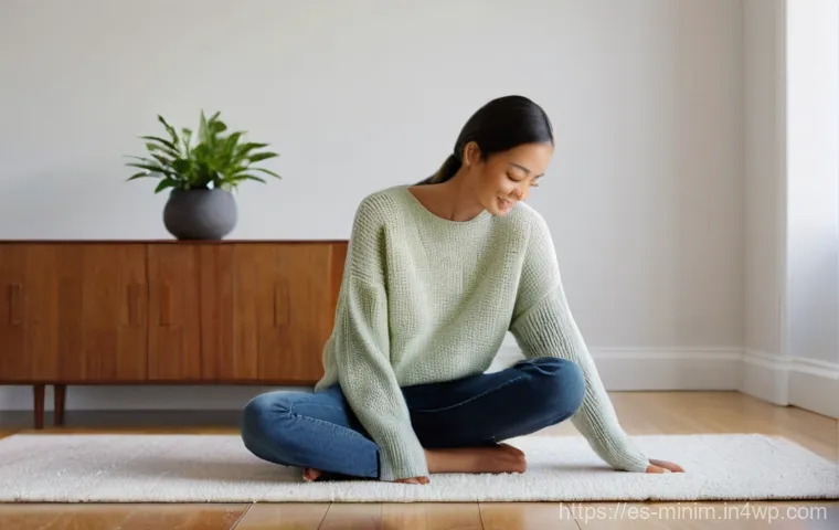 미니멀리즘으로 극복하는 소비습관 - **Prompt:** A serene, minimalist living room bathed in soft, natural light, reflecting a sense of pe...
